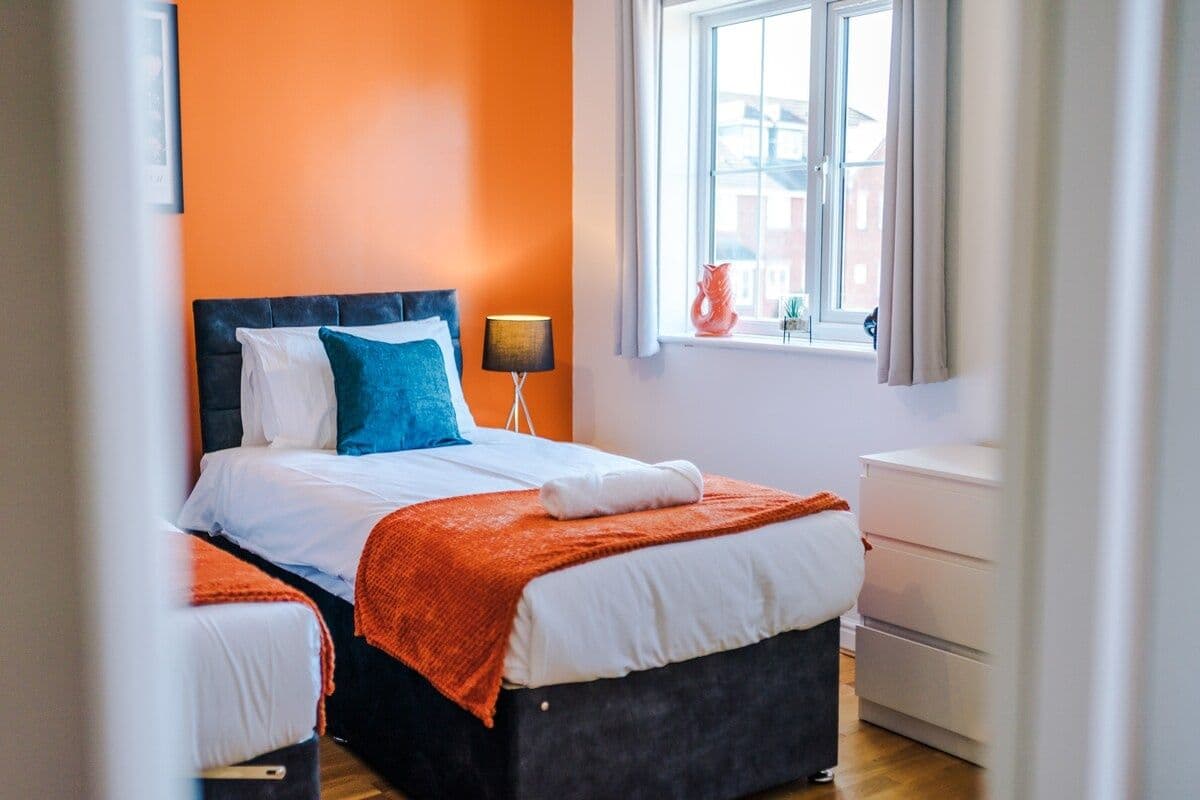 Comfy & Convenient 2BR Apartment Near Chester
