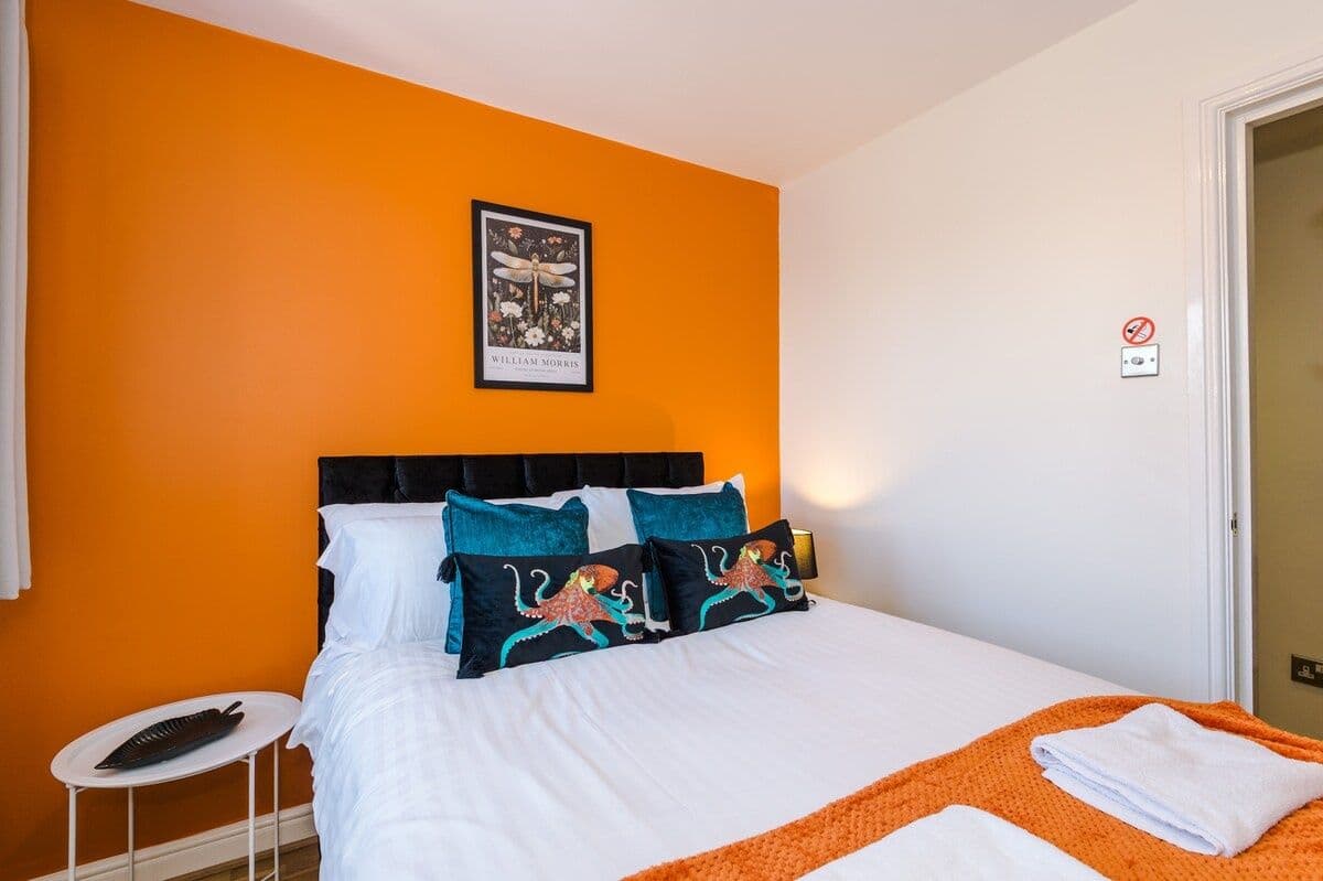 Comfy & Convenient 2BR Apartment Near Chester