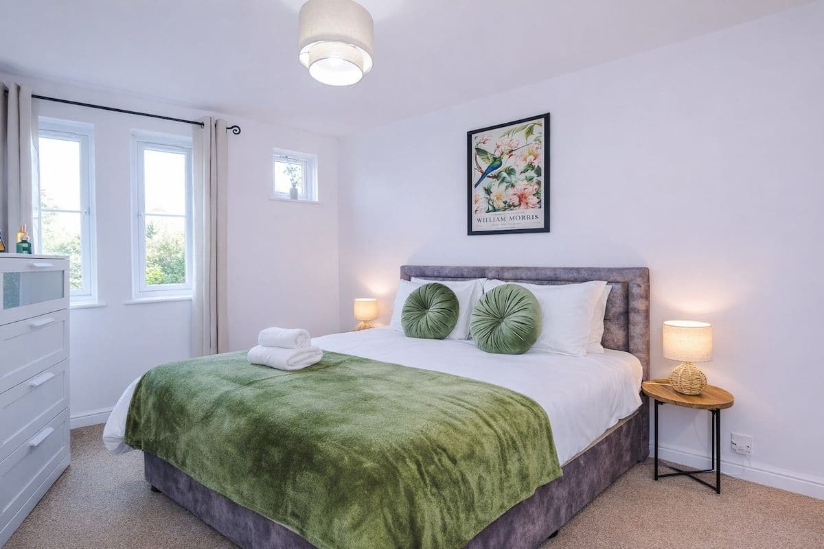 Sleeps 4 Nr Hospital Football Ground Free Parking