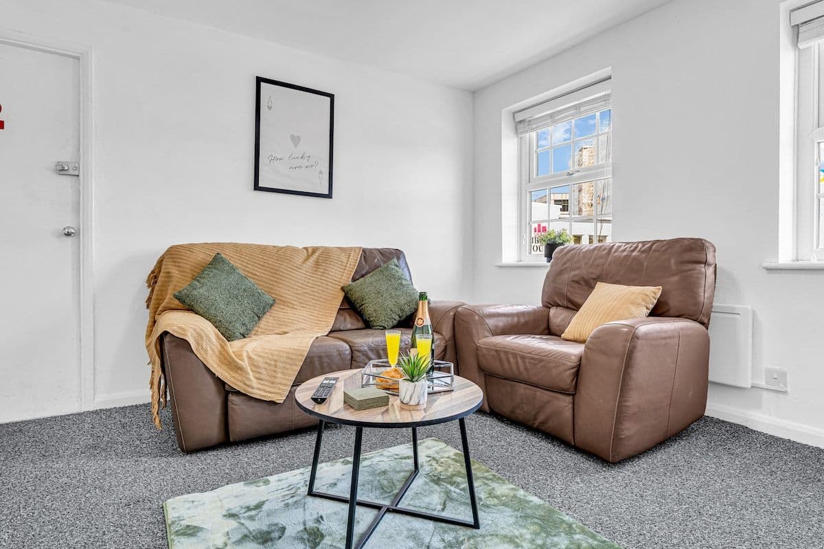 Centre Warrington & Comfortable | Cosy 2-Bed Flat